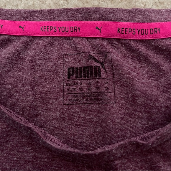 Puma crew neck tee mauve with neon pink lettering.  Puma logo on left sleeve - Picture 3 of 7